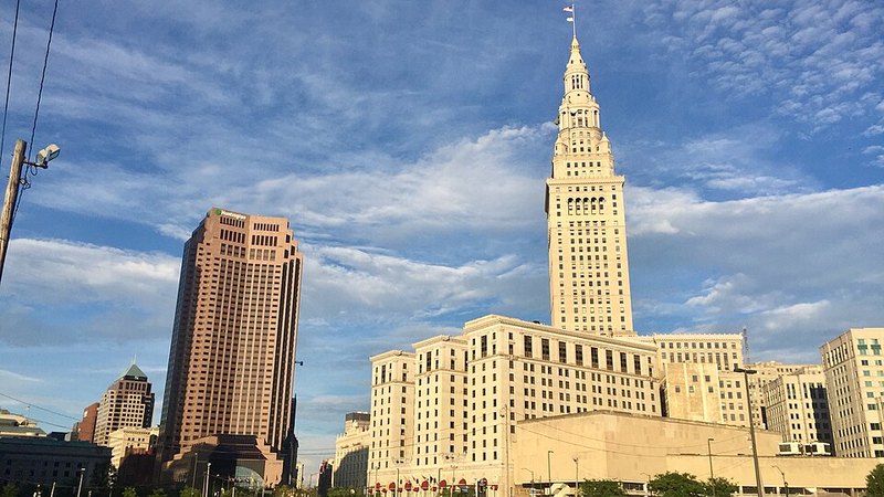 Downtown Cleveland skyline from the Warehouse District