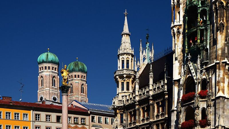 Munich's Marienplatz, with the Marian column, Frauenkirche and New Town Hall.