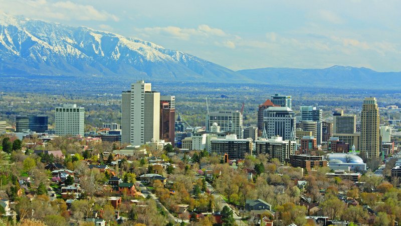 Salt Lake City skyline with mountains behind