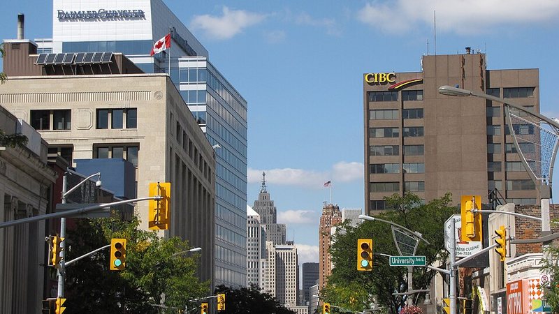 Downtown Windsor streetscape at University Avenue, looking north toward Detroit.